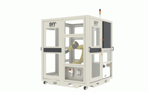 Standardized vs. Customized Robotics Cells: Making the Right Choice for Your Manufacturing Business