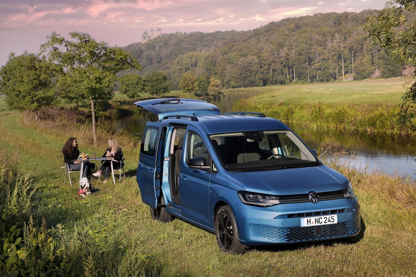 The new Caddy becomes a versatile camper/minivan with the addition of the California package