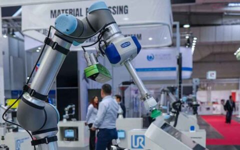 Universal robots at Hannover Messe