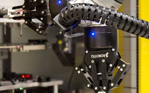 Your Questions Answered on Cobots in Electronics Manufacturing