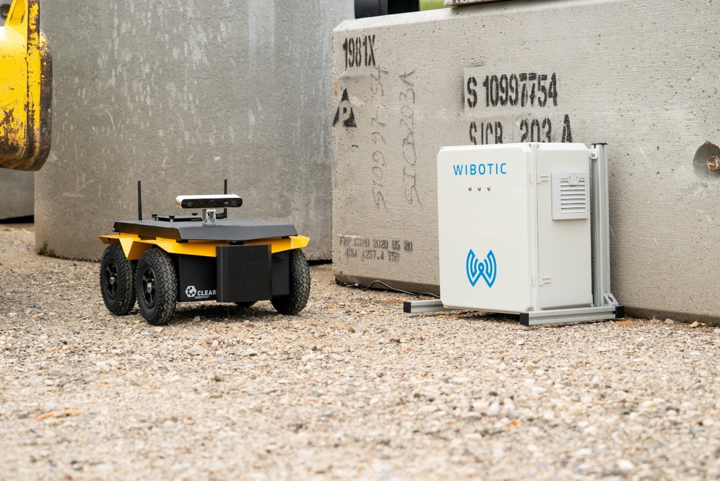 The Latest in Autonomous Mobile Robots: New Safety Standards, Greater Usability, and Advanced Features