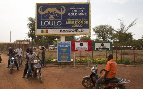 Barrick halts Mali mining operations after government seizes gold