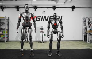 The SE01, left, and the new PM01 humanoid robot from EngineAI Robotics.