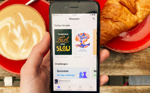 Finally, an app that makes it possible to read more without ever putting your phone down