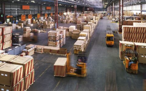 FTZ Warehousing vs. Customs Bonded Warehousing: Which Is Right for Your Facility?