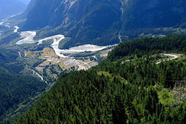 BC premier confident that Rio's aluminium smelter will find alternative buyers