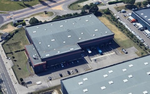 Valor and QuadReal acquire Lyon last-mile warehouses