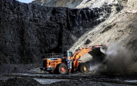 IEA says renewables will become ‘world’s largest electricity source by end of this year’